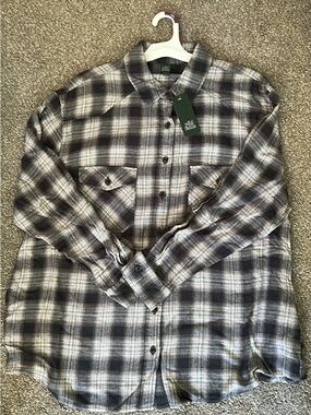 Wild Fable Women’s Plaid Button-Up Shirt